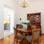 Regina Old Town 2br Terrace & Parking Apartamento