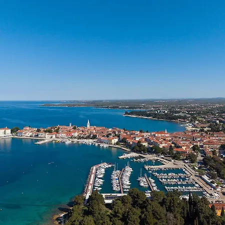 Regina Old Town 2br Terrace & Parking Porec