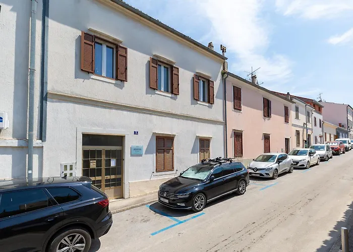 Regina Old Town 2br Terrace & Parking Apartmán