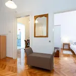 Apartman Regina Old Town 2br Terrace & Parking Porec