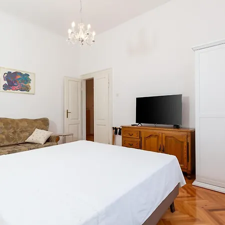 Regina Apartment Porec