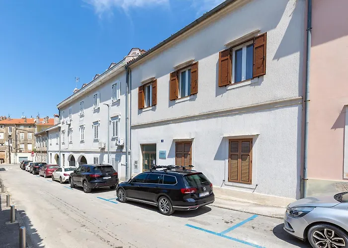 Apartman Regina Old Town 2br Terrace & Parking