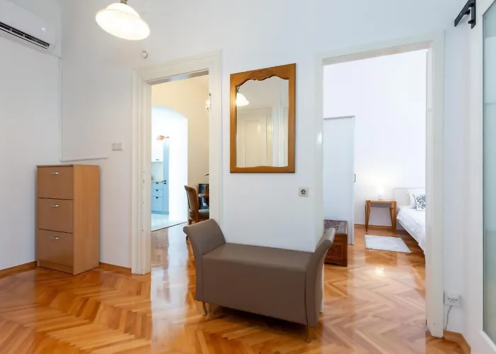 Apartman Regina Old Town 2br Terrace & Parking Poreč